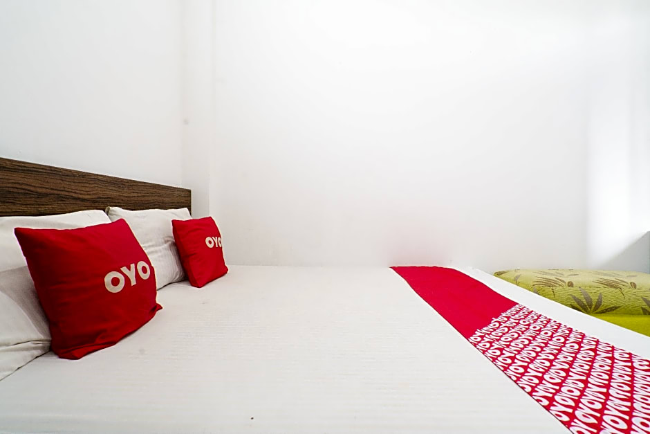 OYO 92249 Wisma Rina Rini Tegalega Park