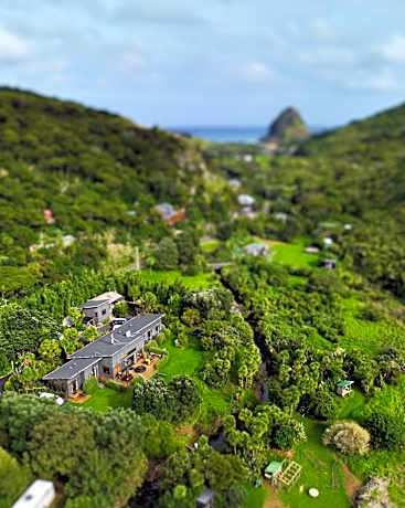Piha Beachstay Accommodation