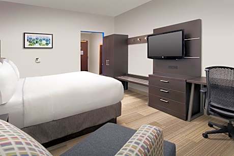 King Room - Mobility Access/Hearing Accessible