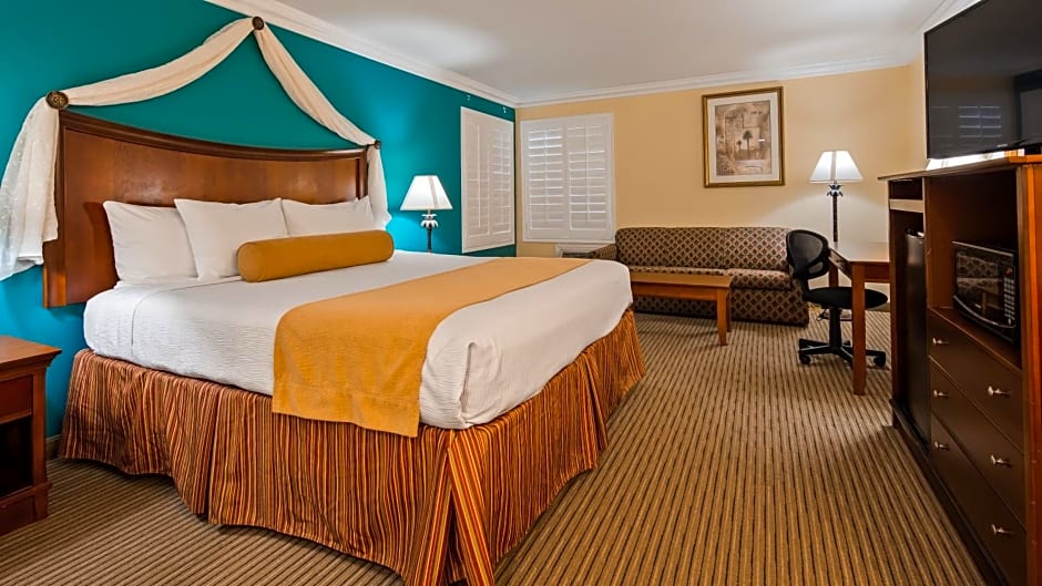 Best Western Harbour Inn & Suites Huntington - Sunset Beach