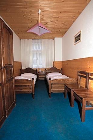 Twin Room with Shared Bathroom