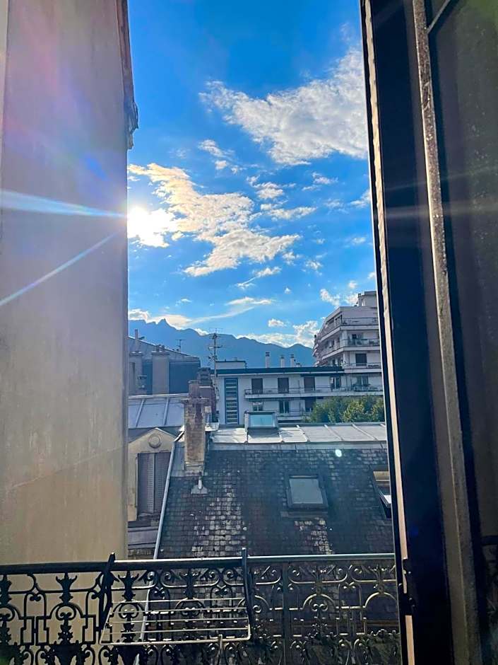 Authentic by Balladins, Hôtel Le Carré d'Aix