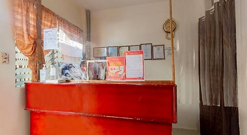 OYO 556 3j's And K Apartment