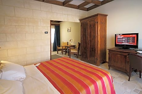 Double single use executive