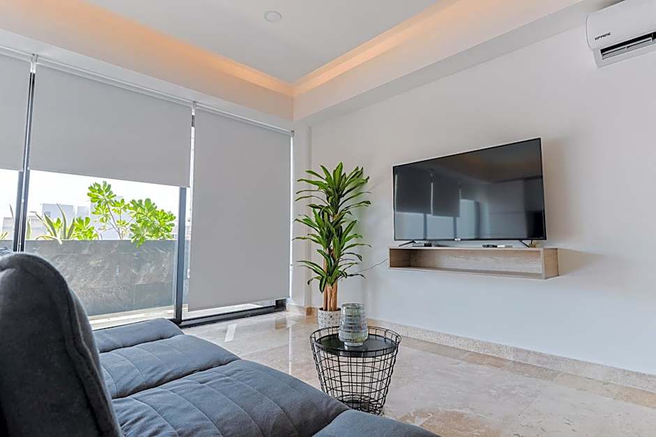 Torre Diez by Grupo Amber