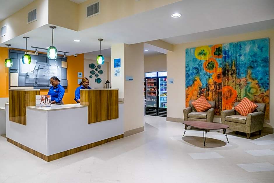 Holiday Inn Express & Suites Nassau By IHG