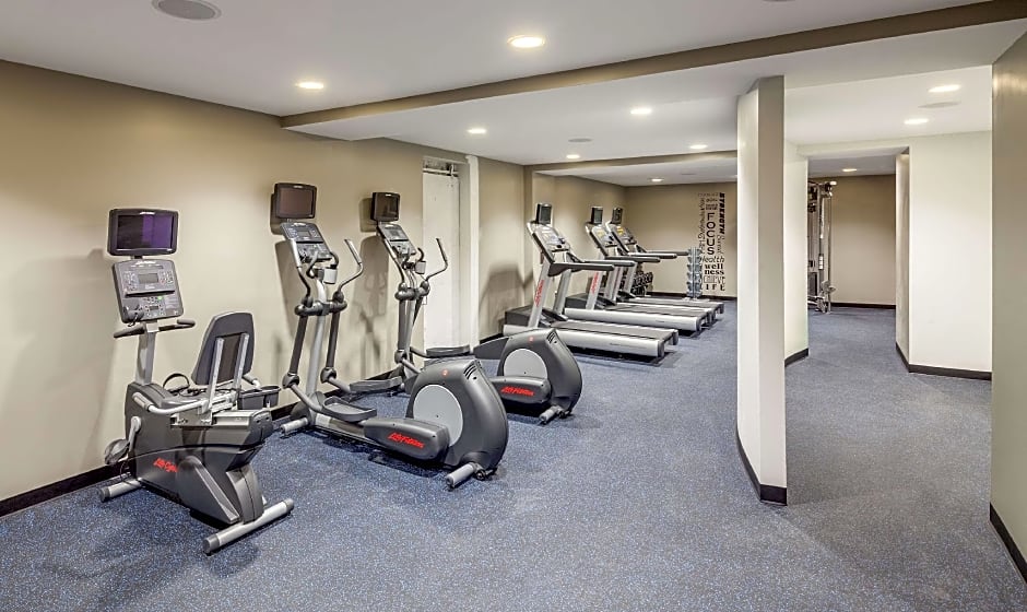 Hotel Rl Baltimore Inner Harbor – Baltimore, MD