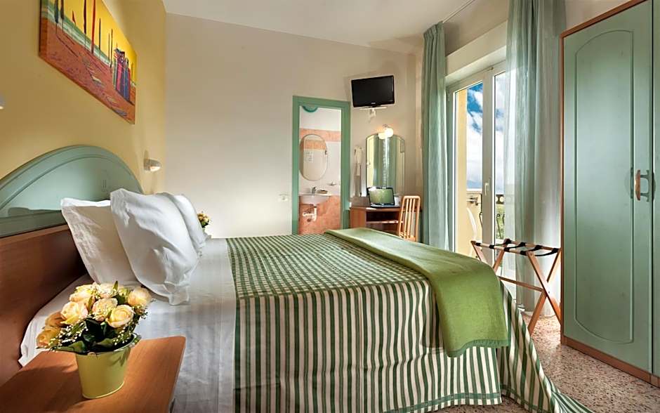 Hotel Caravel B&B