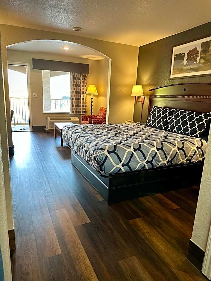 Magnolia Inn And Suites