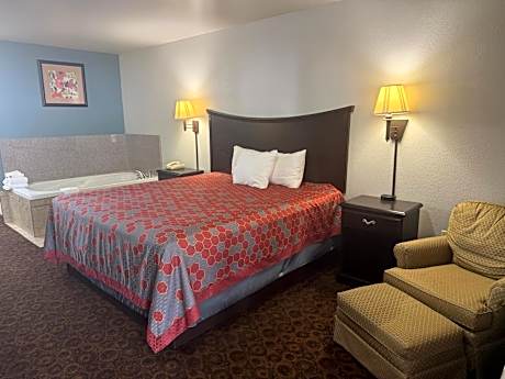 One Room Suite with Whirlpool - Smoking