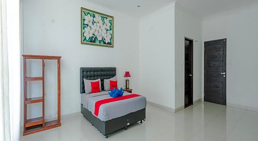 RedDoorz @ Uluwatu Suites