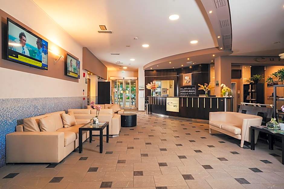 Euro Hotel