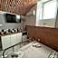 UNDERGROUND Jacuzzi Rooms