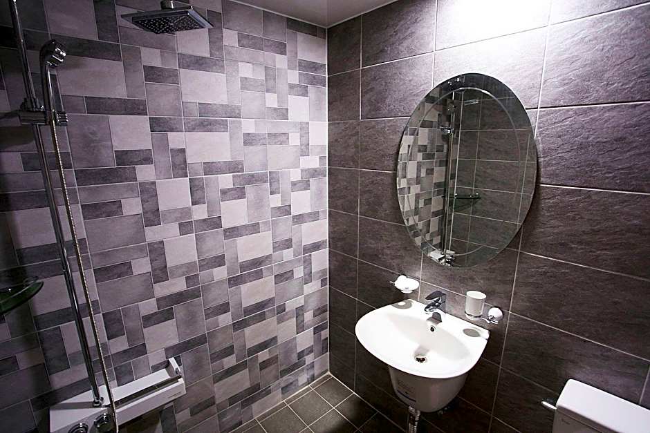 Goodstay Grand Motel Chuncheon