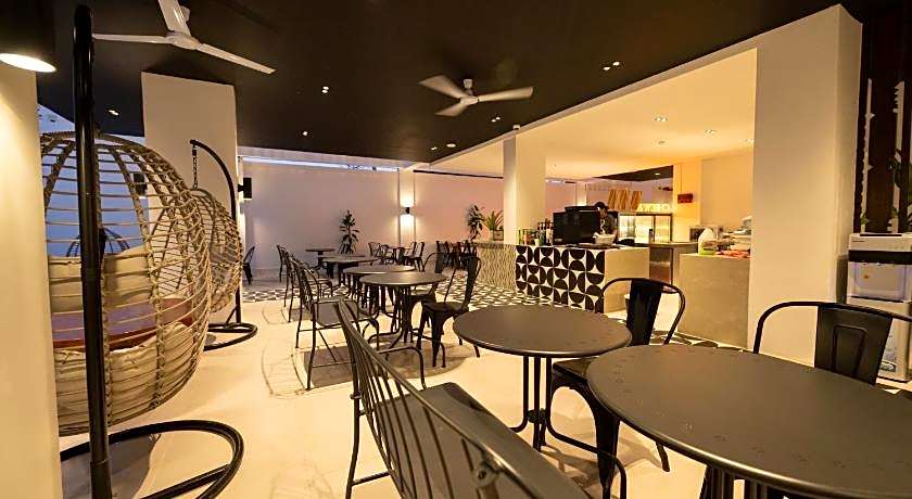 Kadangyan by 3BU Hostel