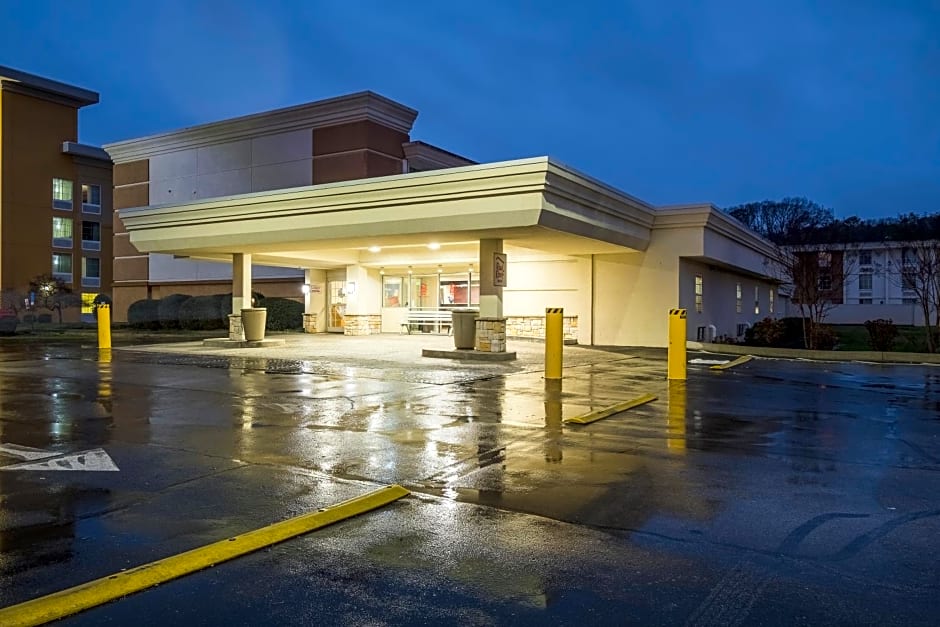 Red Roof Inn Knoxville Central – Papermill Road