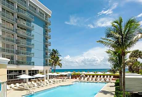The Singer Oceanfront Resort Singer Island, Curio by Hilton