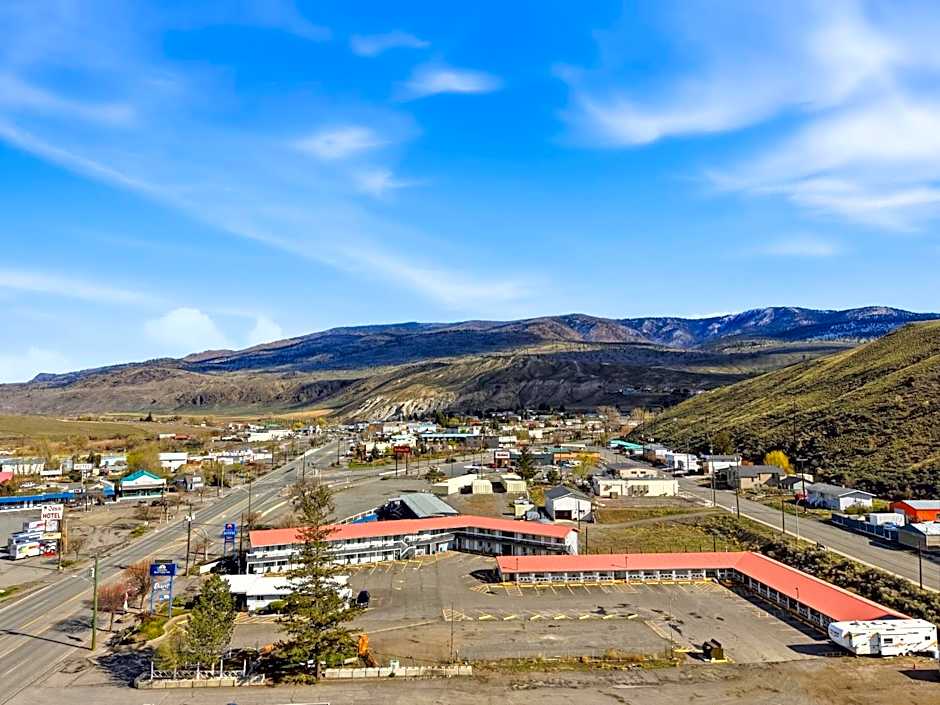 Canadas Best Value Desert Inn & Suites Cache Creek