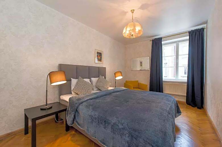 Tallinn City Apartments - Town Hall Square