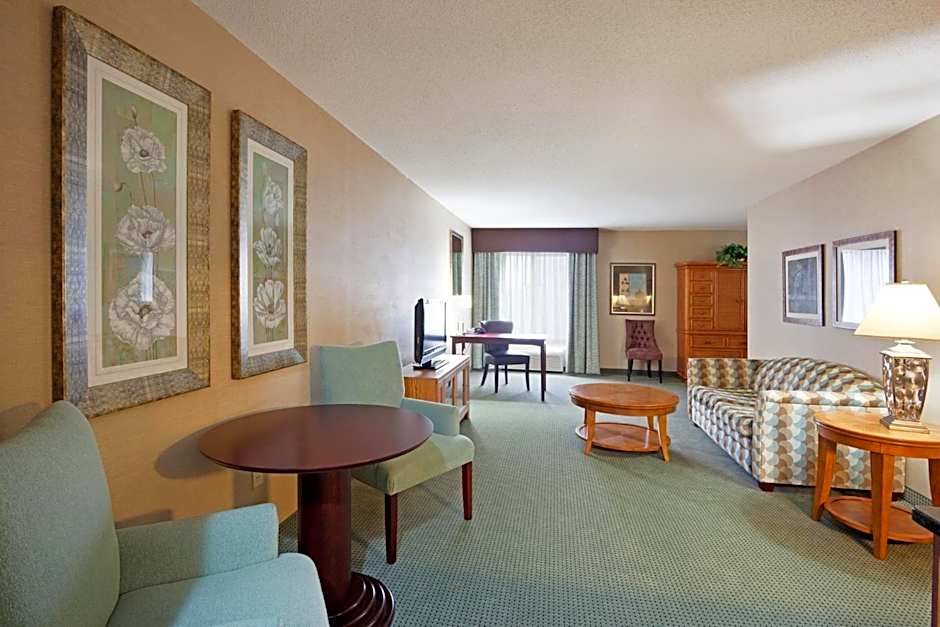 Holiday Inn Express and Suites Meriden By IHG
