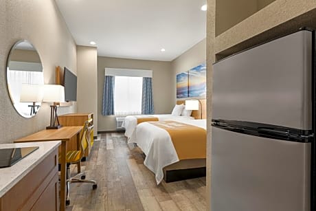 2 Queen Beds, Kitchenette, Mobility Accessible Efficiency Room, Non-Smoking