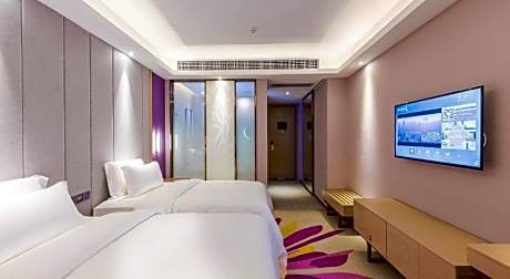 Lavande Hotel·Foshan  Zhoucun Liguang Road Xunfenggang Metro station