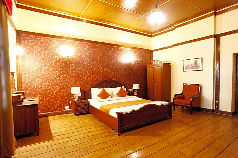 The Palace Belvedere Hotel