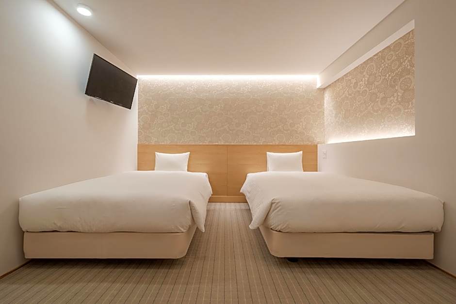 RESI STAY Hachi inn 