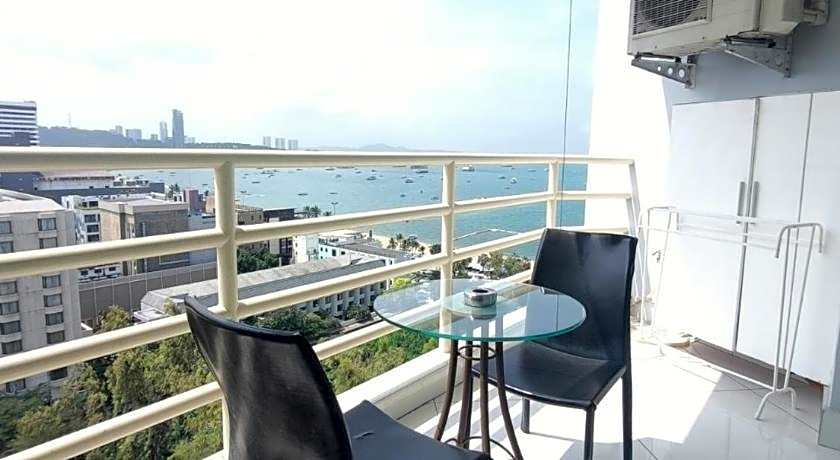View Talay 6 Pattaya Beach Condominium by Honey