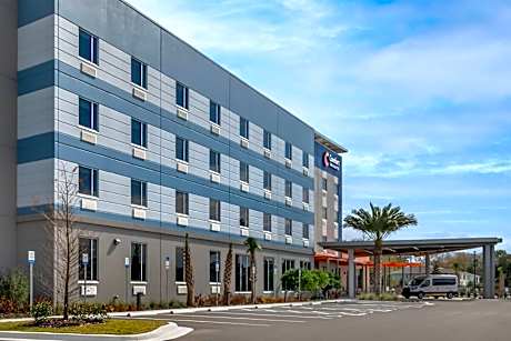 Comfort Inn & Suites Orlando Sanford Airport