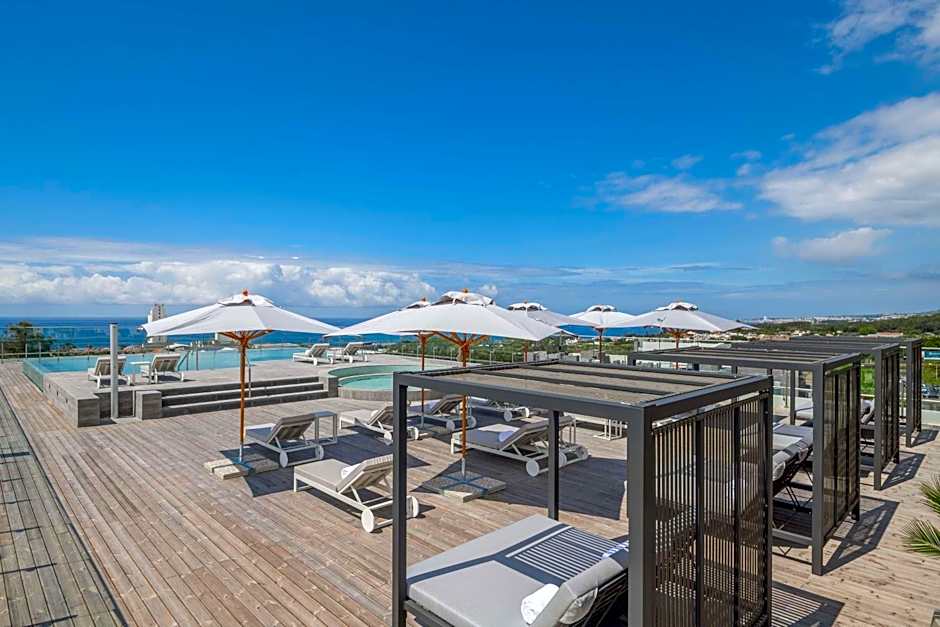 DoubleTree by Hilton Lagoa Azores