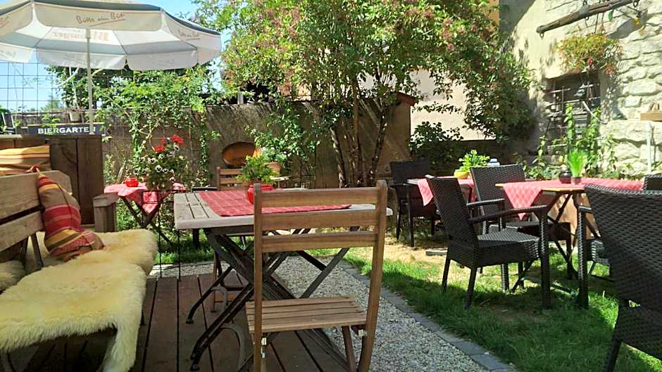 UNO Hotel Chapeau Noir - Free Parking