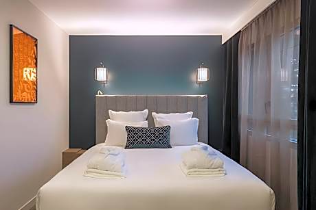 Superior King Room - Non-Smoking