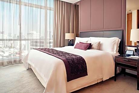 Executive Butler Service, Executive Suite, 1 King