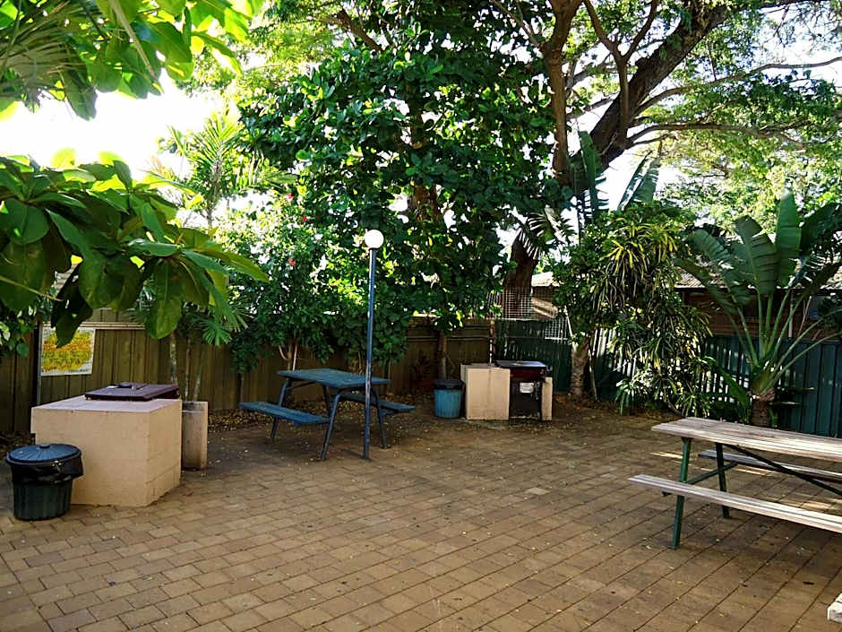 Roebuck Bay Backpackers