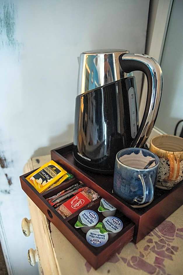 Manorbier Castle Inn Bay Room