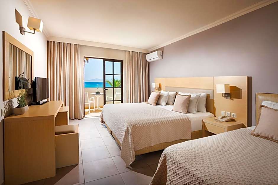 Porto Bello Beach Hotel