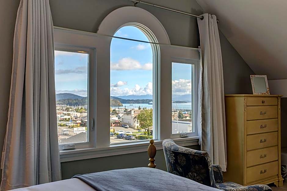 Photo 1 of 5 of Deluxe, Harbor View