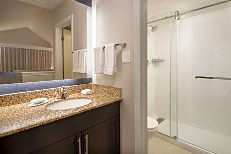 Penthouse Suite, 2 Bedroom Bi-Level Loft, Bedroom 1: 1 King, Bedroom 2(Loft): 1 Queen, Sofa Bed