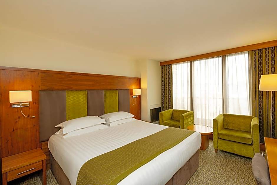 Photo 1 of 6 of 1 Double Bed or 2 Beds, Side Sea View