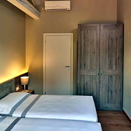 Superior Suite, 2 Bedrooms (1 Double Bed and 2 Twin Beds)