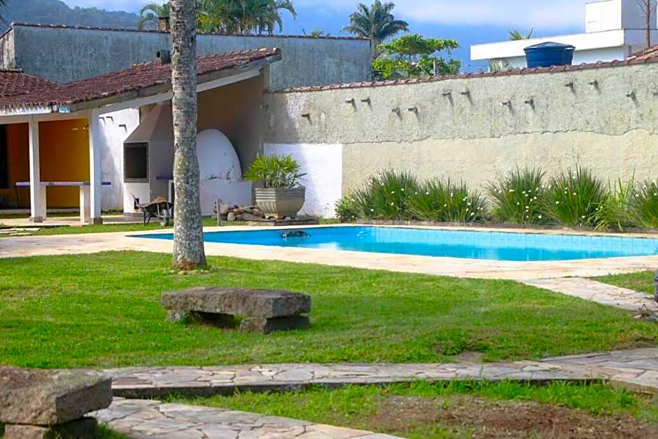 Villa Tavares - casa com piscina na praia da Lagoinha