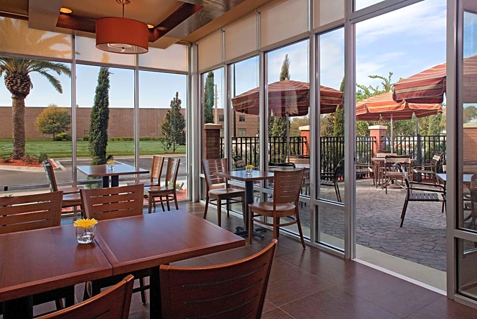 Hyatt Place North Charleston