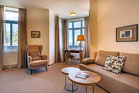 Standard Suite