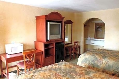 Summit Inn & Suites - Hempstead