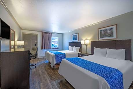 Queen Room with Two Queen Beds - Non-Smoking