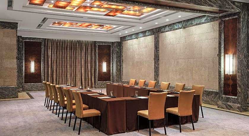 Sheraton Qingdao Jiaozhou Hotel