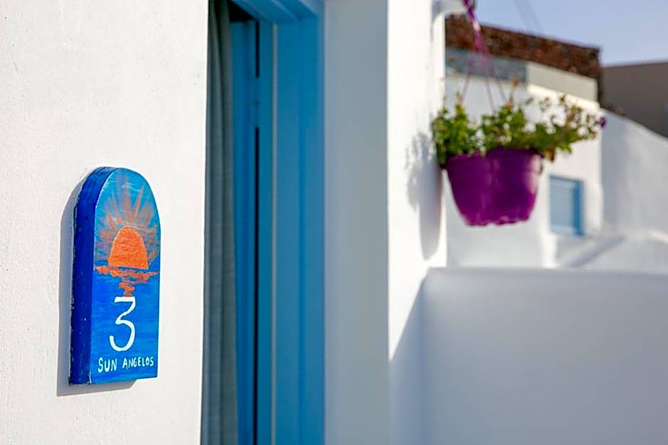 Sun Angelos Oia - Luxury Cave Suites