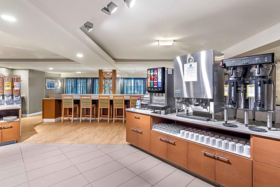Best Western West Towne Suites