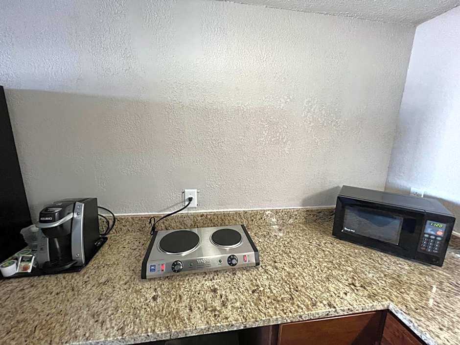 Country Inn & Suites by Radisson, Mt. Pleasant-Racine West, WI